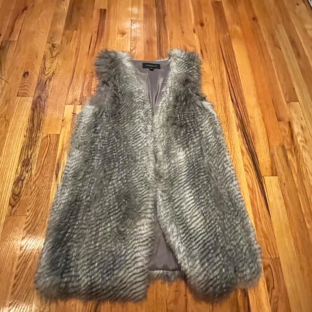 ✨ Ann Taylor Faux Fur Vest Sz S